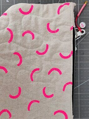 Large linen zippered pouch